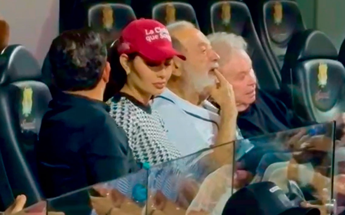 Carlos Slim vibra con los Jaguares de Nayarit en Tepic